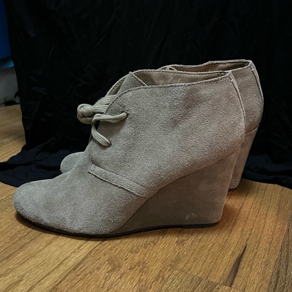 Suede heeled booties - Picture 12 of 14